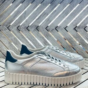 Silent D Oscar Platform Sneaker Metallic Silver
Leather Lace up Sz 41